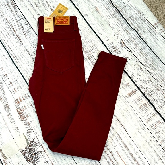 Levi's Denim - NWT Levi’s 720 Maroon High Rise Skinny Jeans - size 4 W27/L30